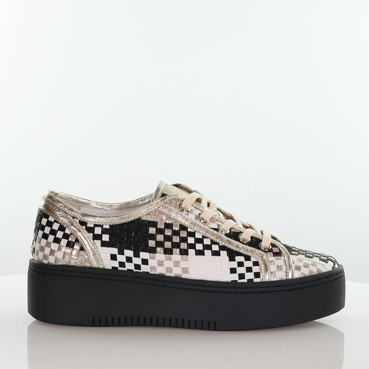 Kellie – Minx Footwear Clothing