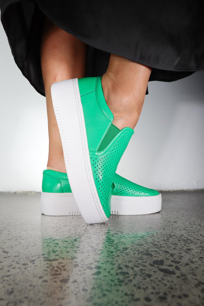 Eliza Kelly Green Perf / 36 Footwear Minx