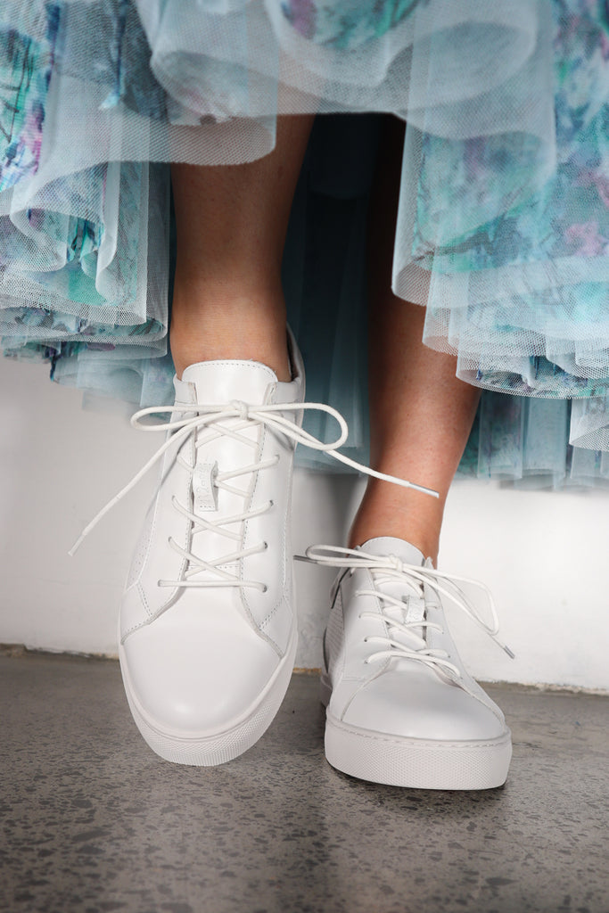 Bandit Perf White Perf / 36 Shoes MINX Footwear