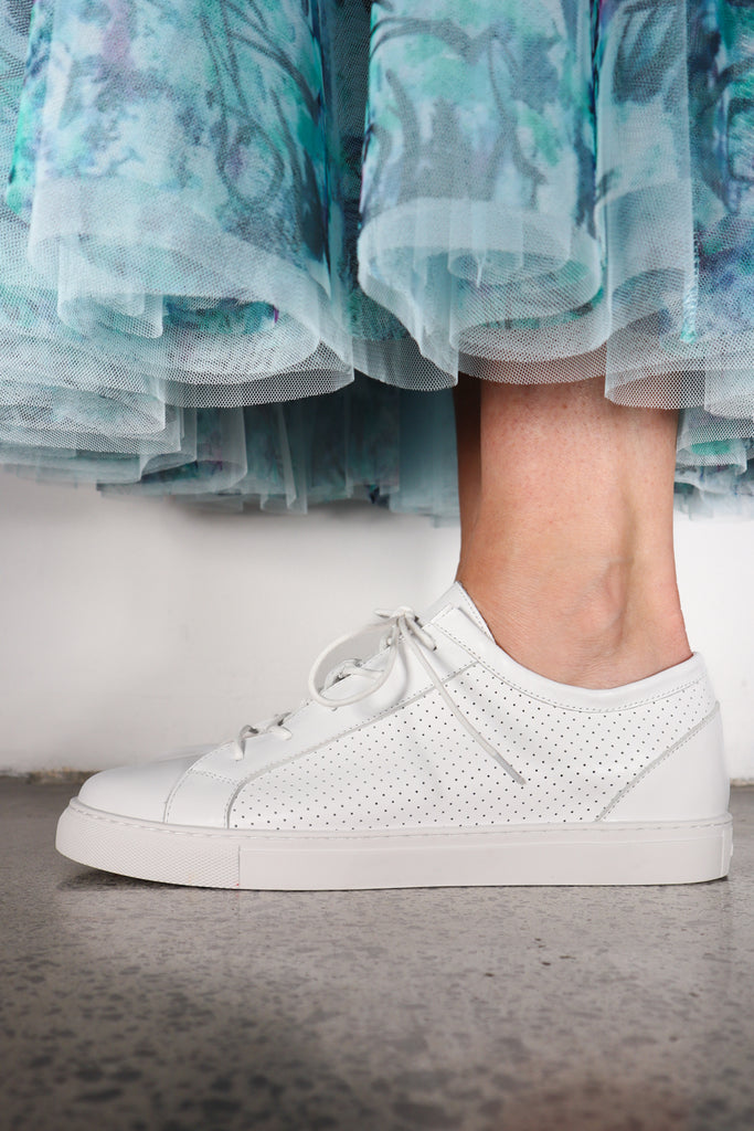 Bandit Perf White Perf / 36 Shoes MINX Footwear