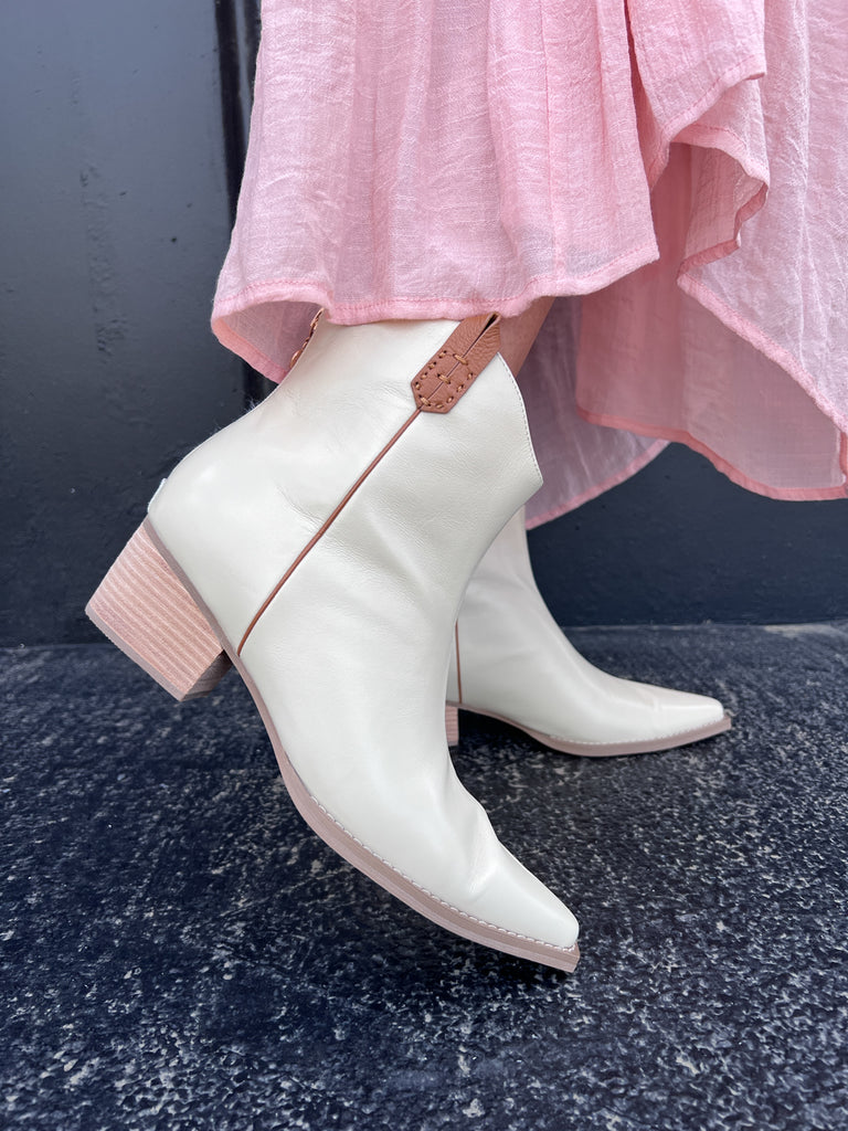 Ryder Black Crinkle Patent/Tan Trim / 36 Footwear Minx