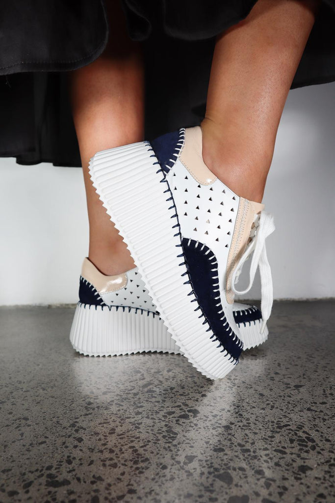 Pulse Tri Perf Blonde Ink / 36 Footwear Minx