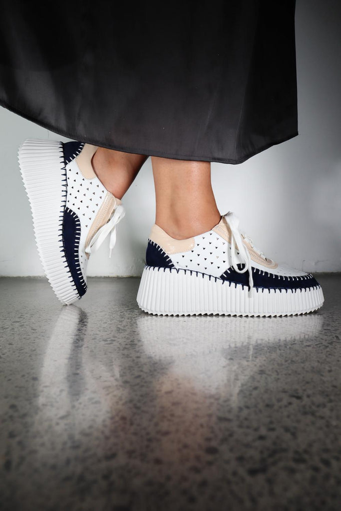 Pulse Tri Perf Blonde Ink / 36 Footwear Minx