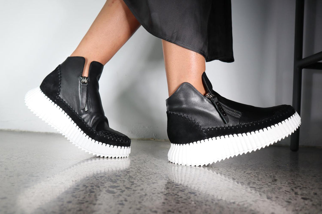 Wesley White / 36 Footwear Minx