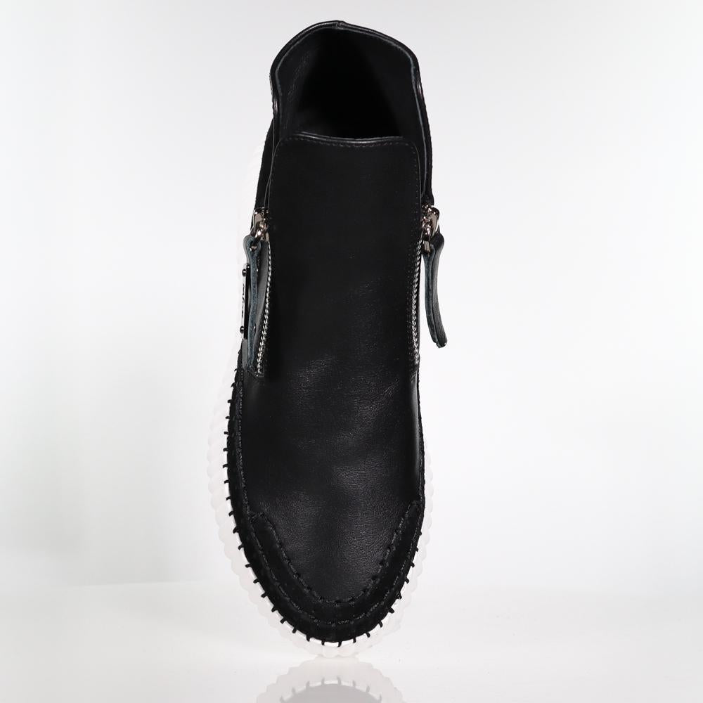 Wesley White / 36 Footwear Minx