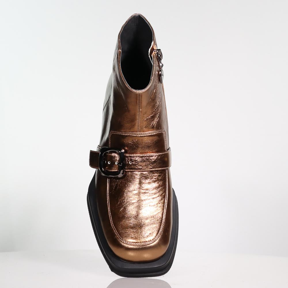 Dale Black / 36 Footwear Minx