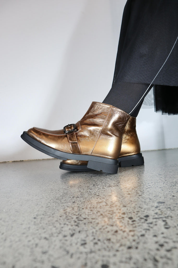 Dale Black / 36 Footwear Minx